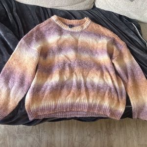 WINDOSR SWEATER